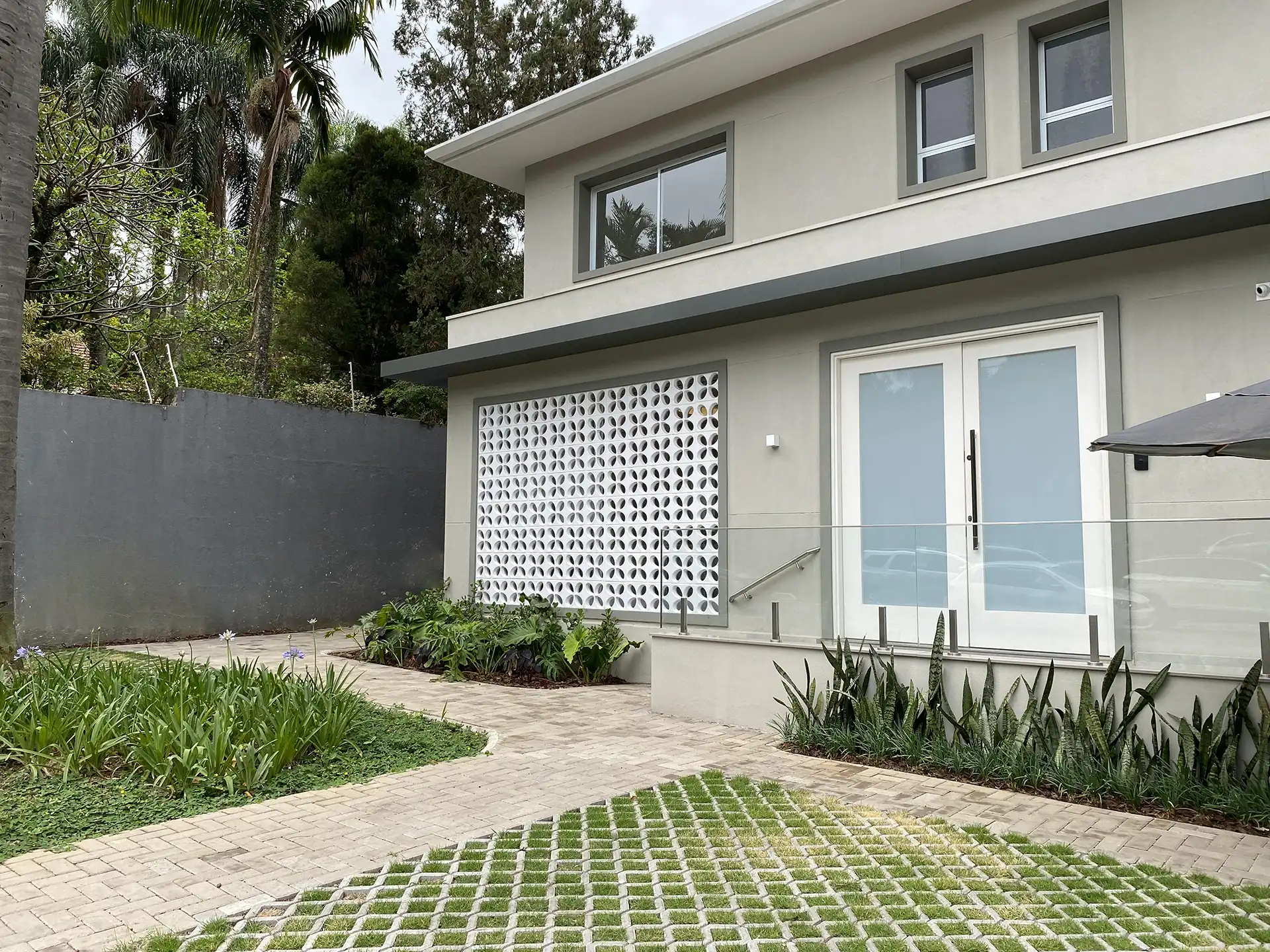 clinica-dra-maria-luiza-queiroz-fachada